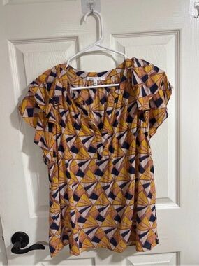 DR2 Geometric Flutter Sleeve Top - Mustard Pink Navy